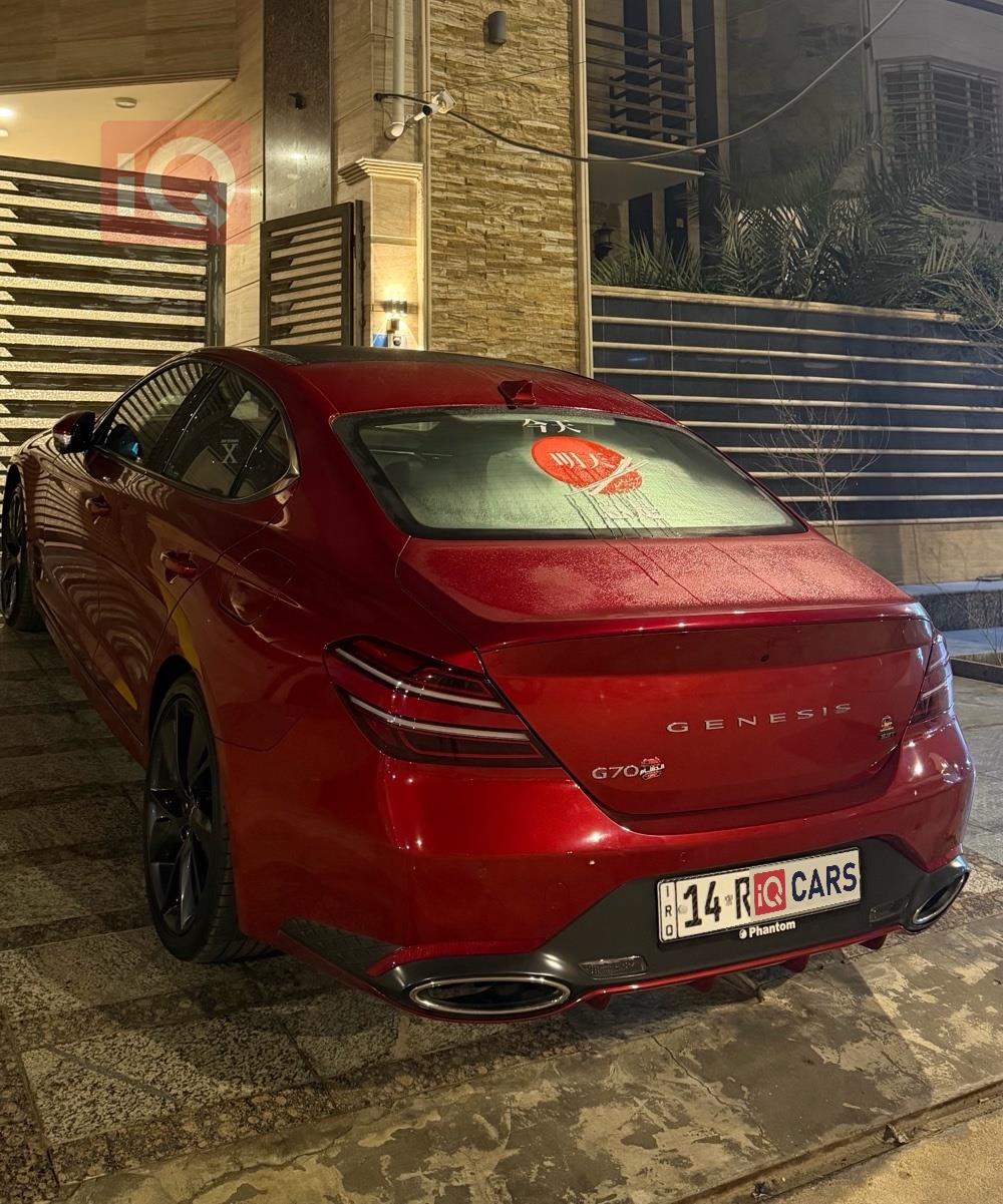 Genesis G70
